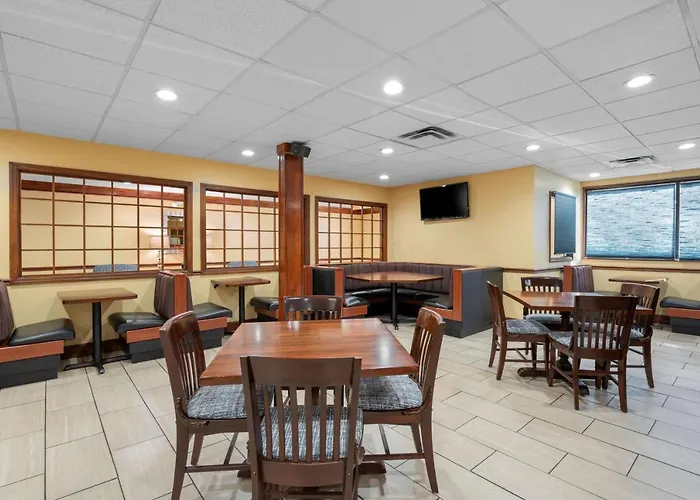 Best Western Louisville East Inn & Suites