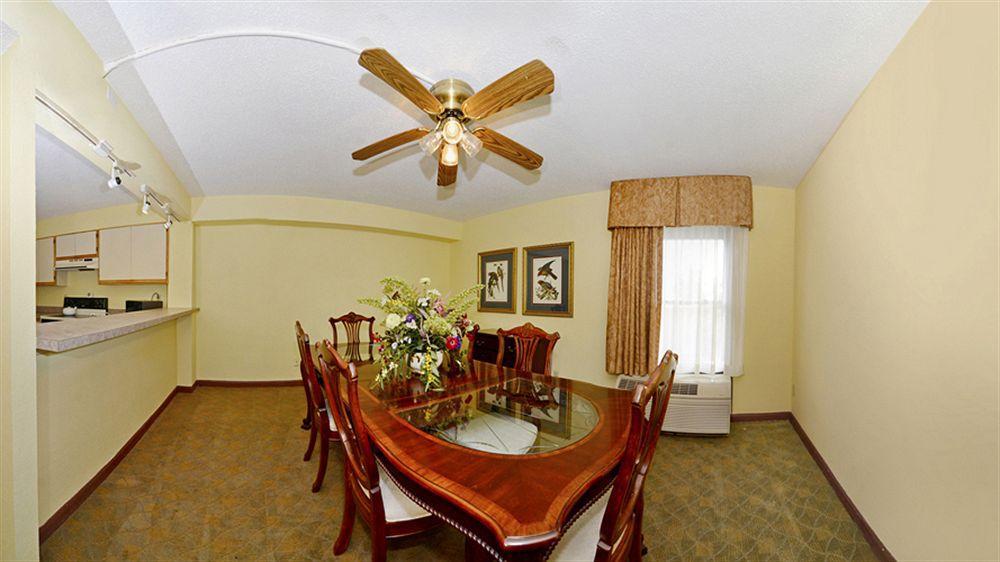 Western East Inn&suites Louisville-Jefferson County