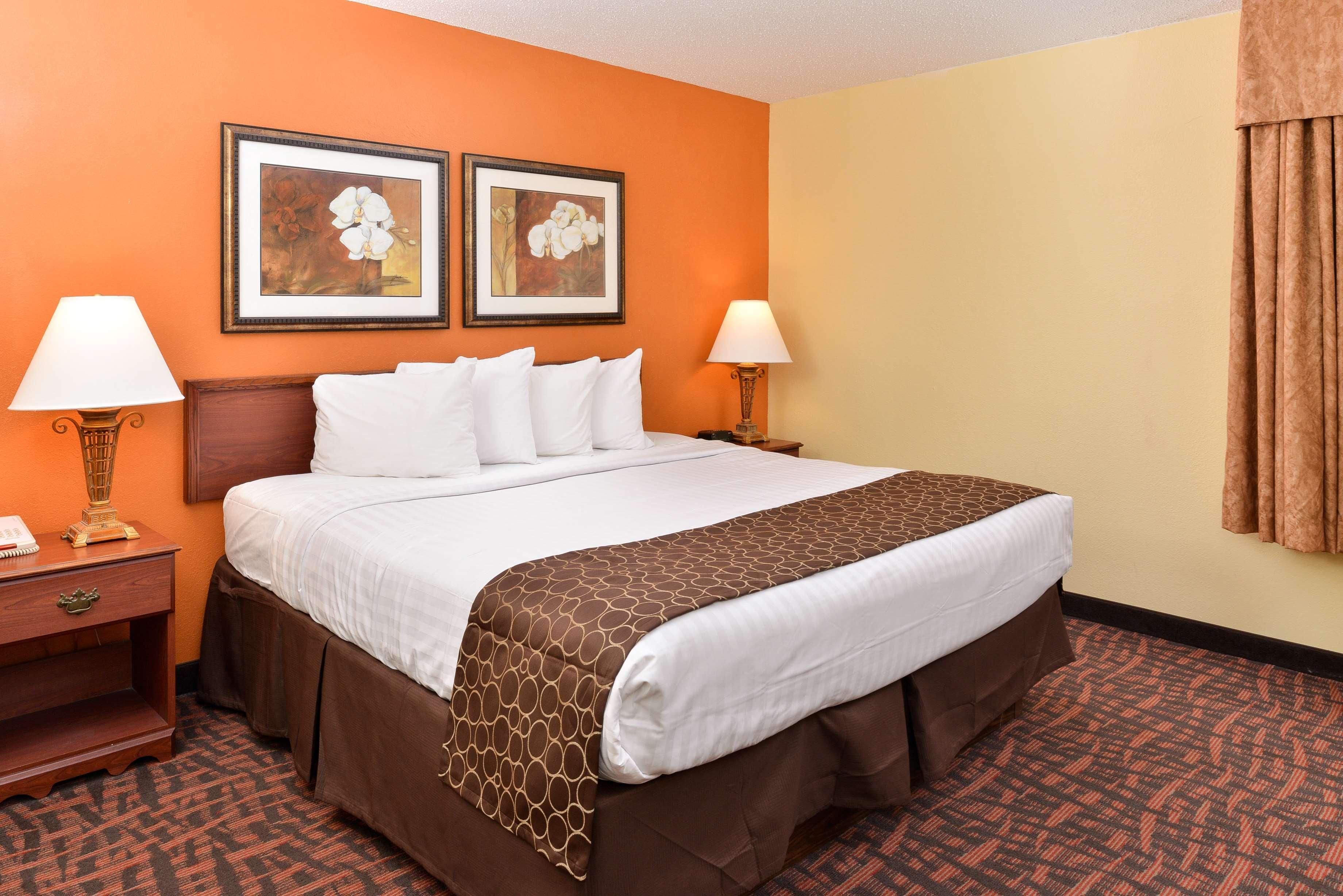 Hotel Western East Inn&suites Louisville-Jefferson County