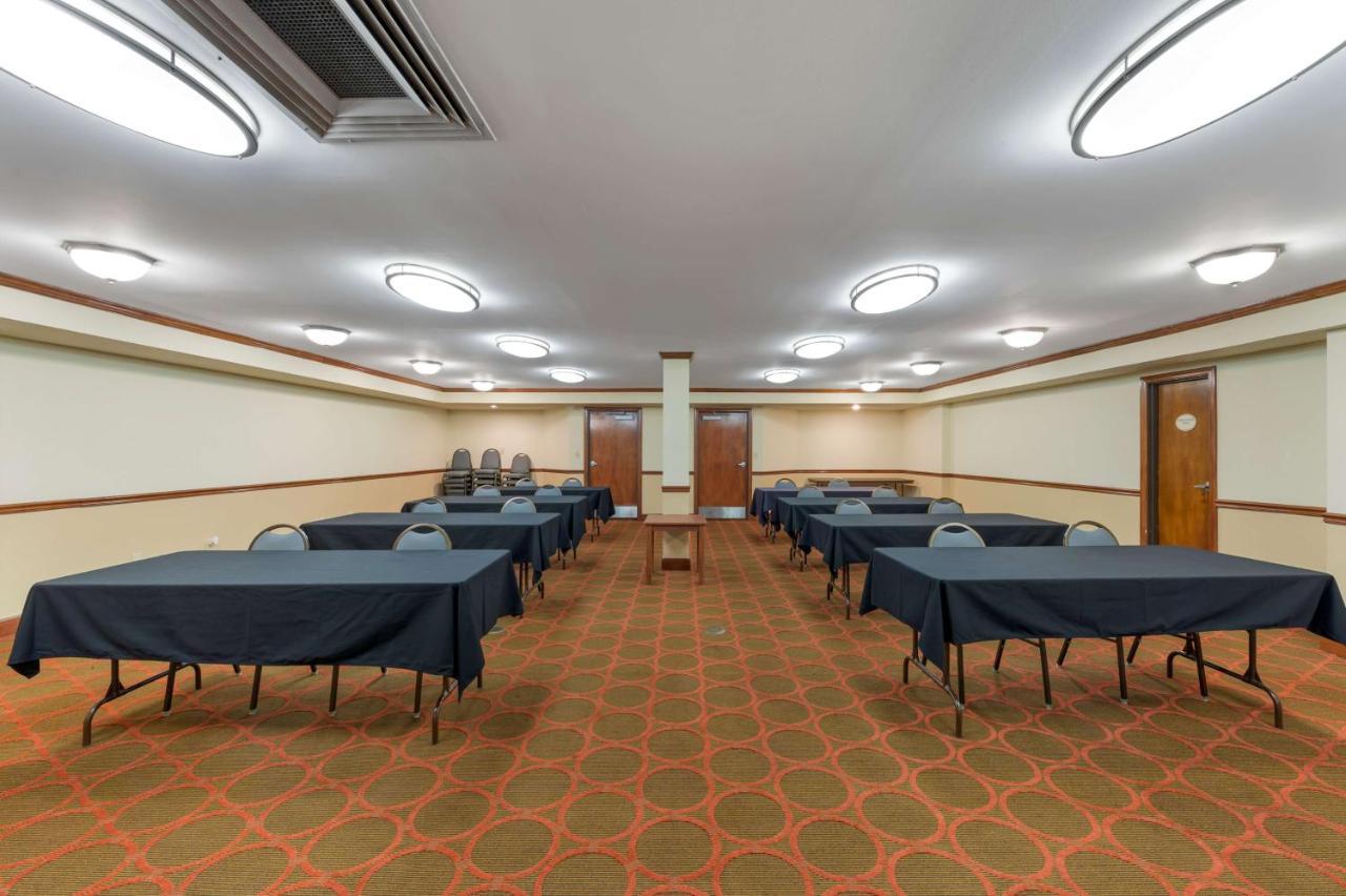 Hotel Western East Inn&suites 3*