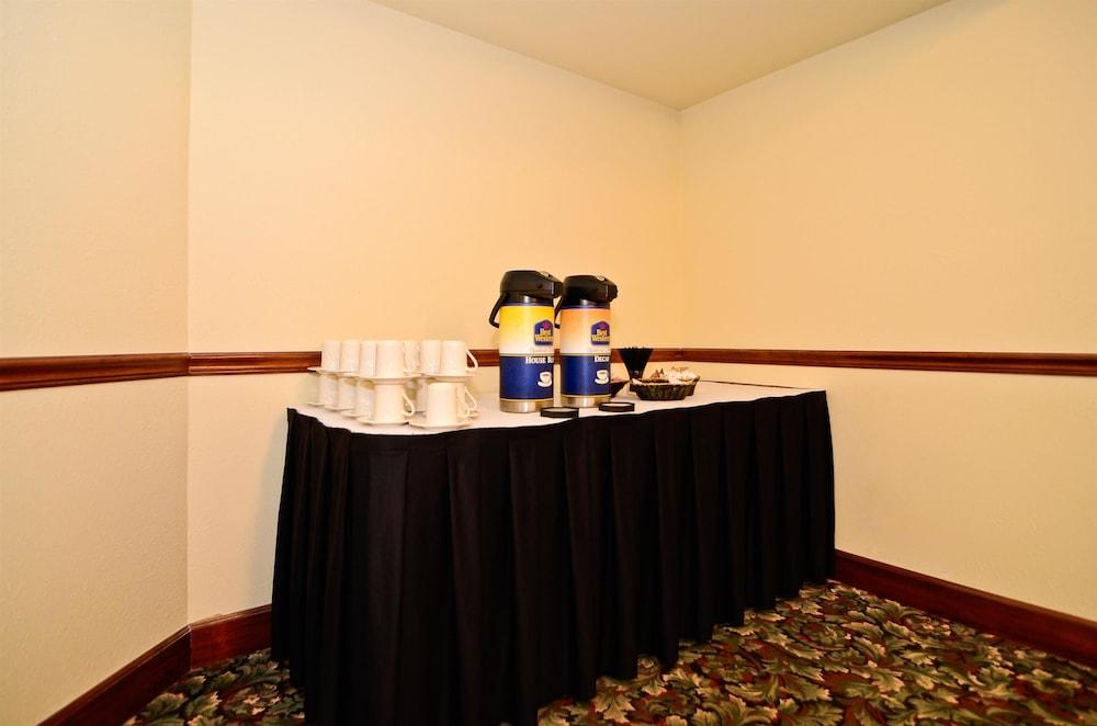 Western East Inn&suites 3* Louisville-Jefferson County