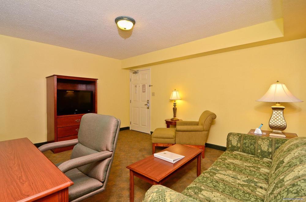 Western East Inn&suites 3*