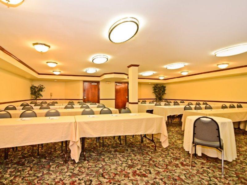 Western East Inn&suites Hotel 3*