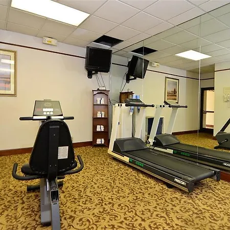 Best Western Louisville East Inn & Suites 