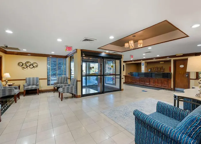 Best Western Louisville East Inn & Suites