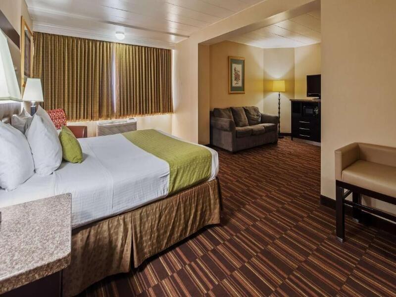 Western East & Hotel 3*